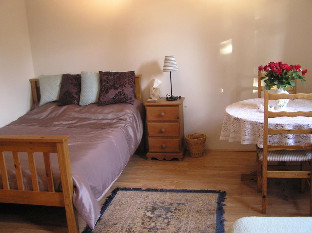 Chimneys B&B Holbrook  Ruang foto